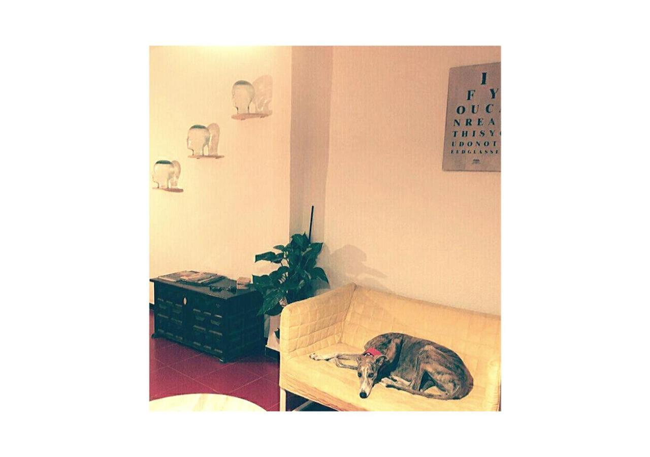 B&B Una Habitacion Propia Valence Extérieur photo