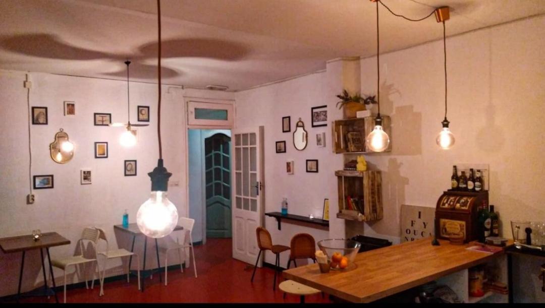 B&B Una Habitacion Propia Valence Extérieur photo